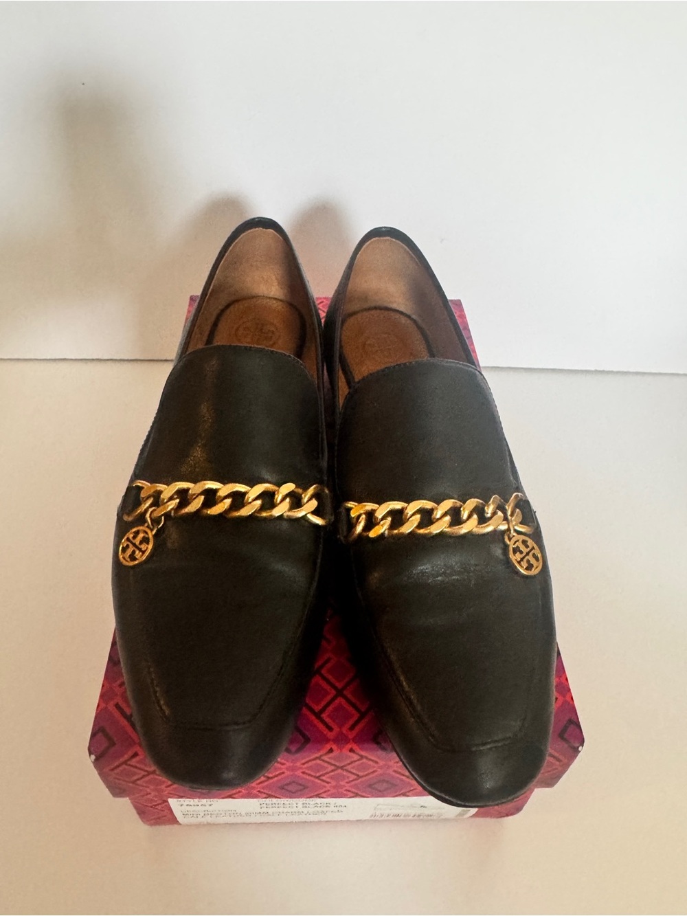 Tory Burch Black Leather Chain-Trim Loafers size 7.5 - Picture 3 of 9